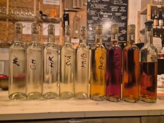 A teď se ukáží znalci medoviny a sortimentu Medovinárny?😎 Vzorky od kterého výrobce jsme včera ochutnávali? Kdo první...